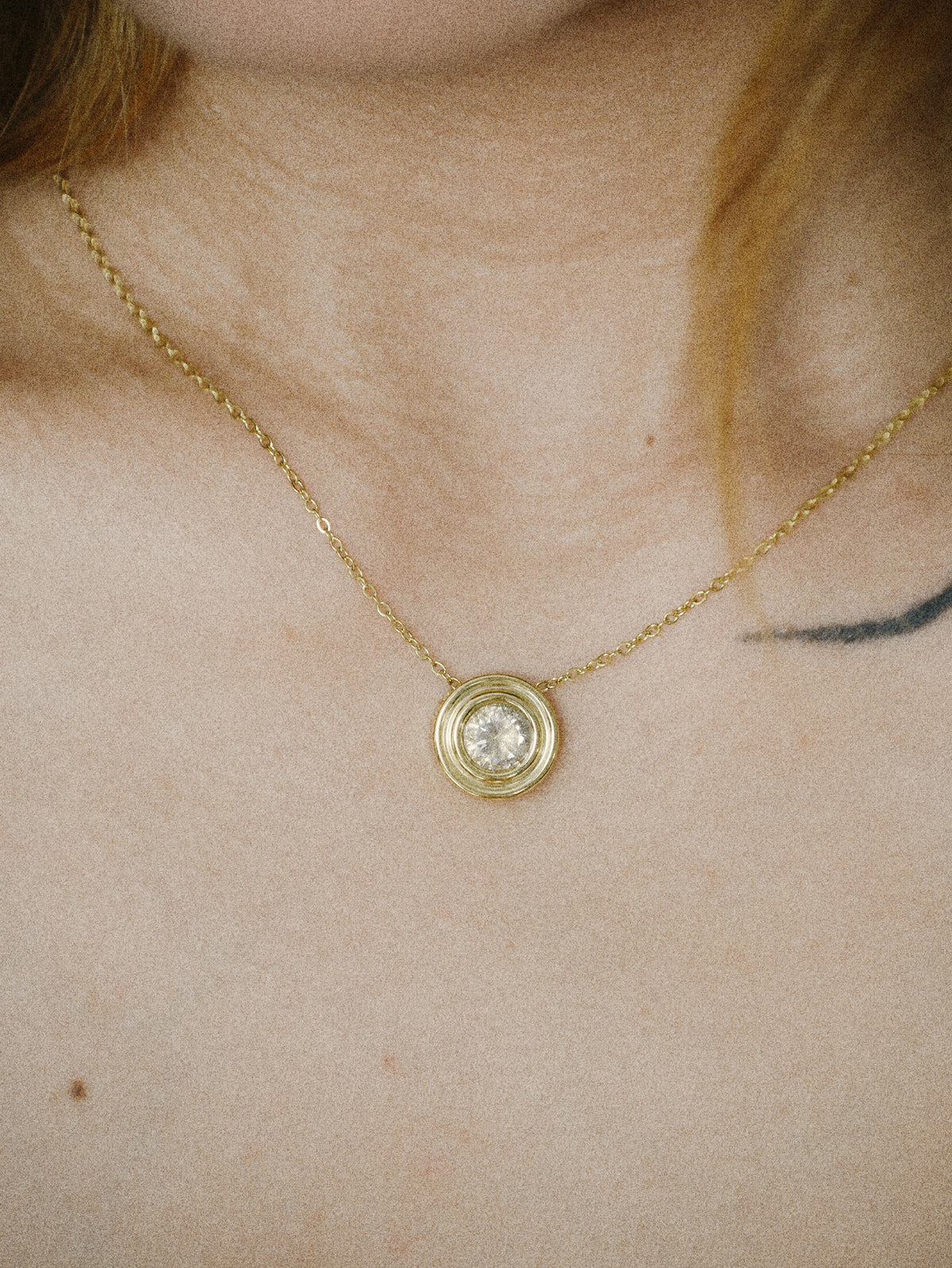 Multi Bezel Classic Haze Solitaire Necklace
