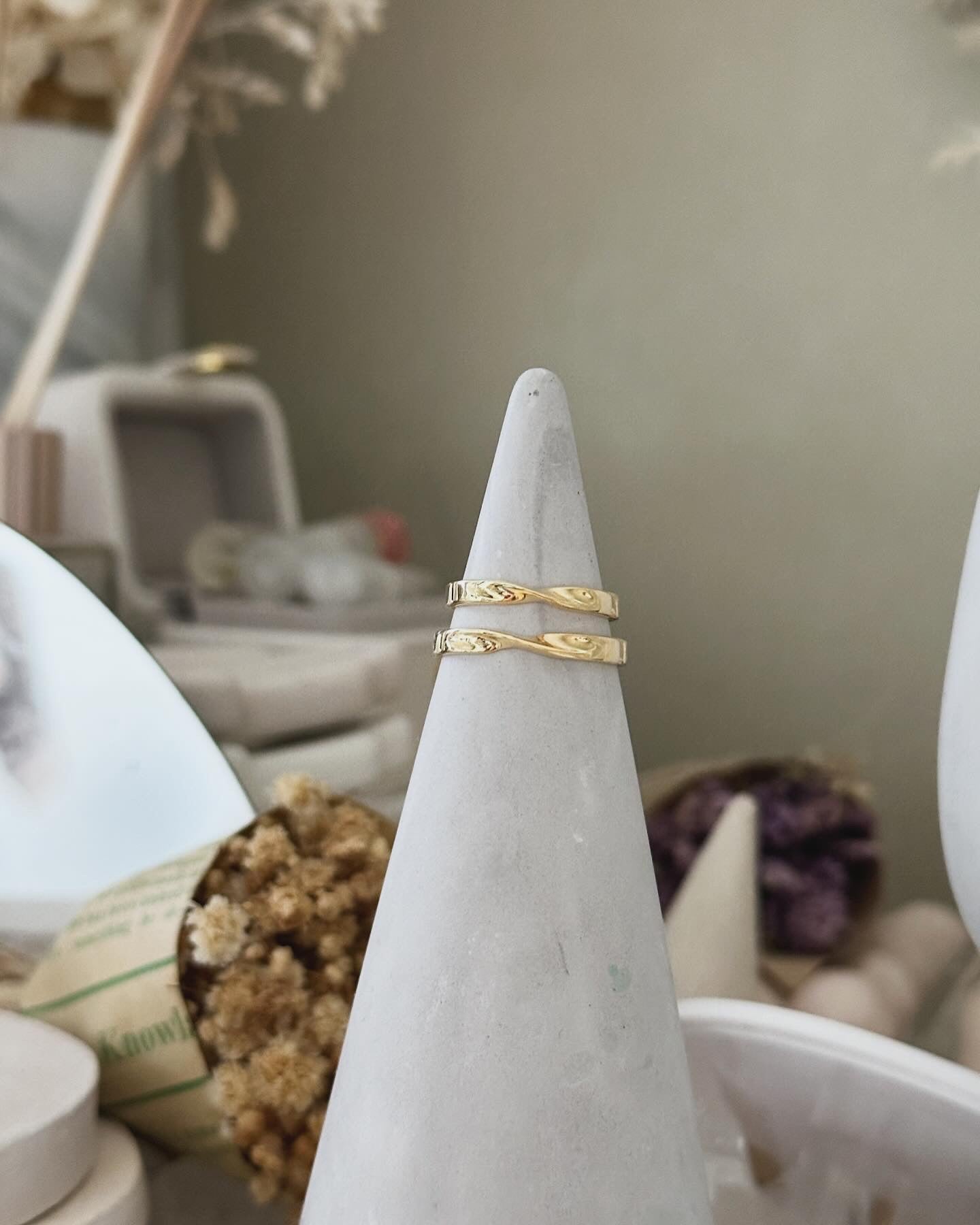 The Knot Stacker Band in Solid Gold