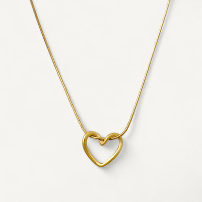 The Happy Heart Outline Necklace