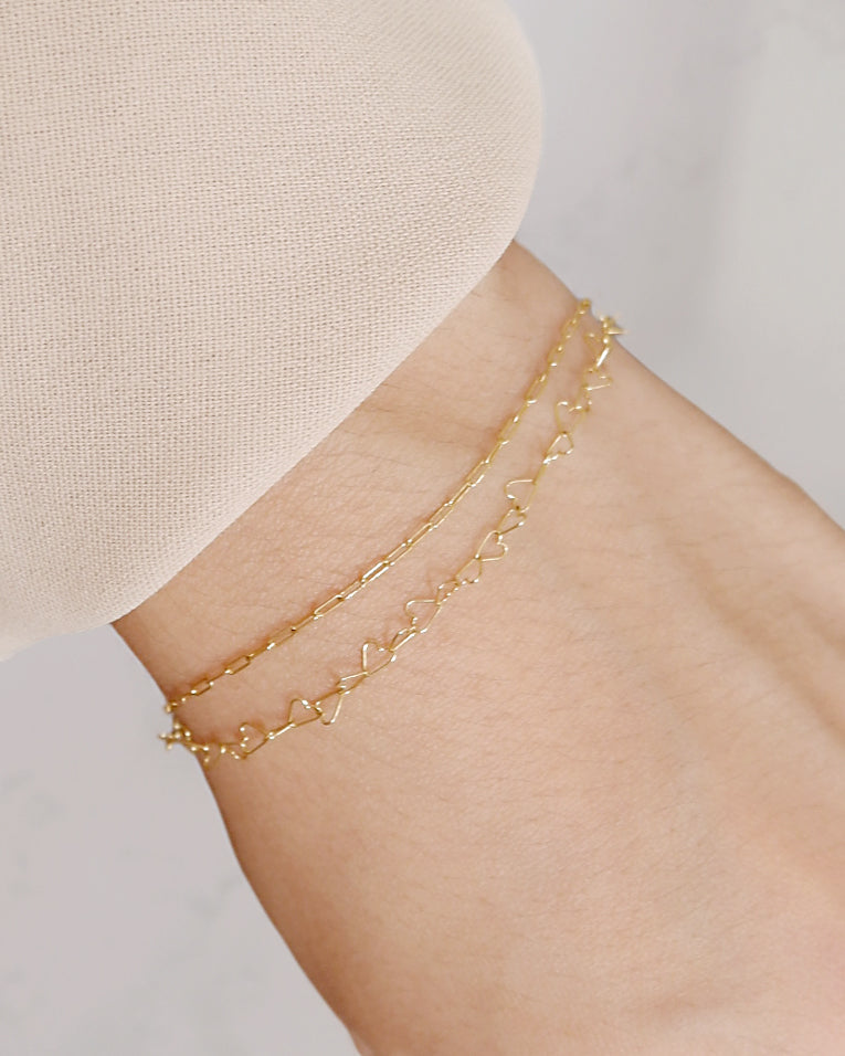The Mini Heart Link Bracelet in Solid Gold