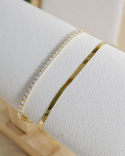 The Mini Tennis Bracelet in Solid Gold