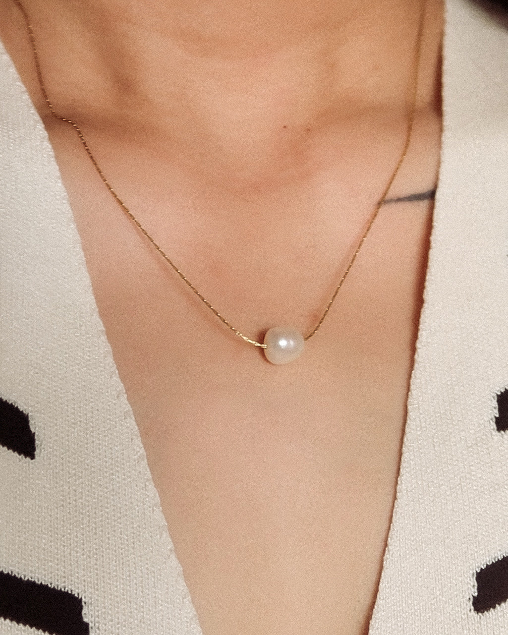 The Lucia Floating Pearl Necklace