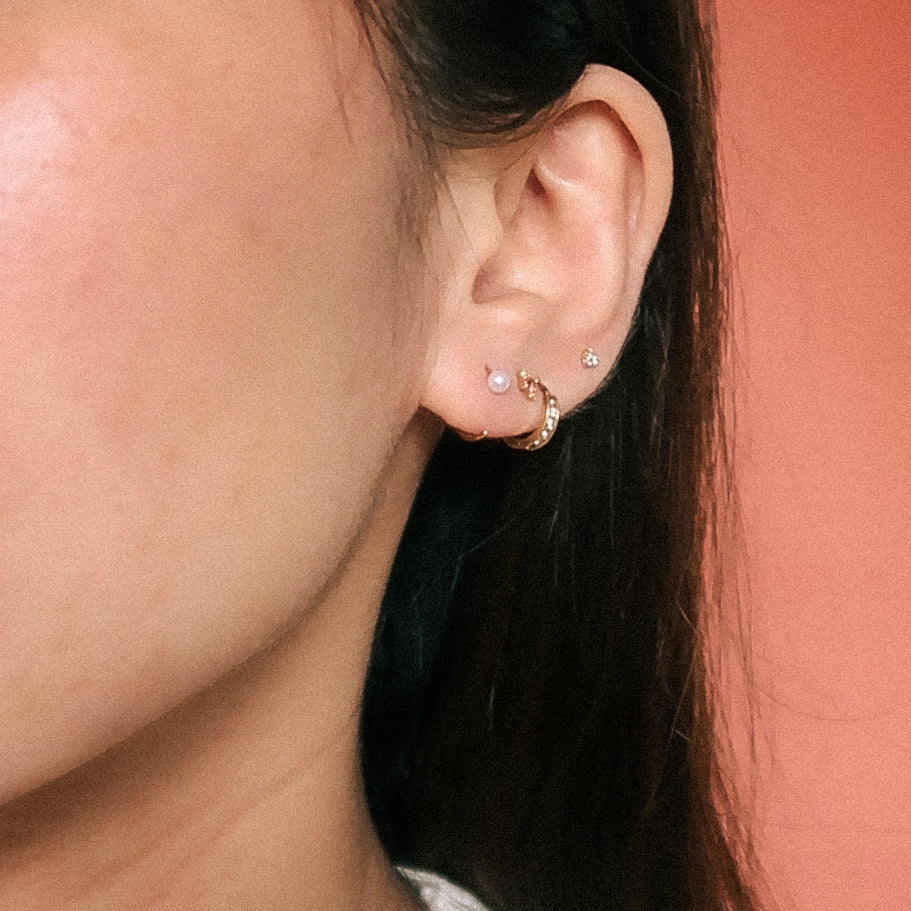 The Tiny Pearl Open Huggies