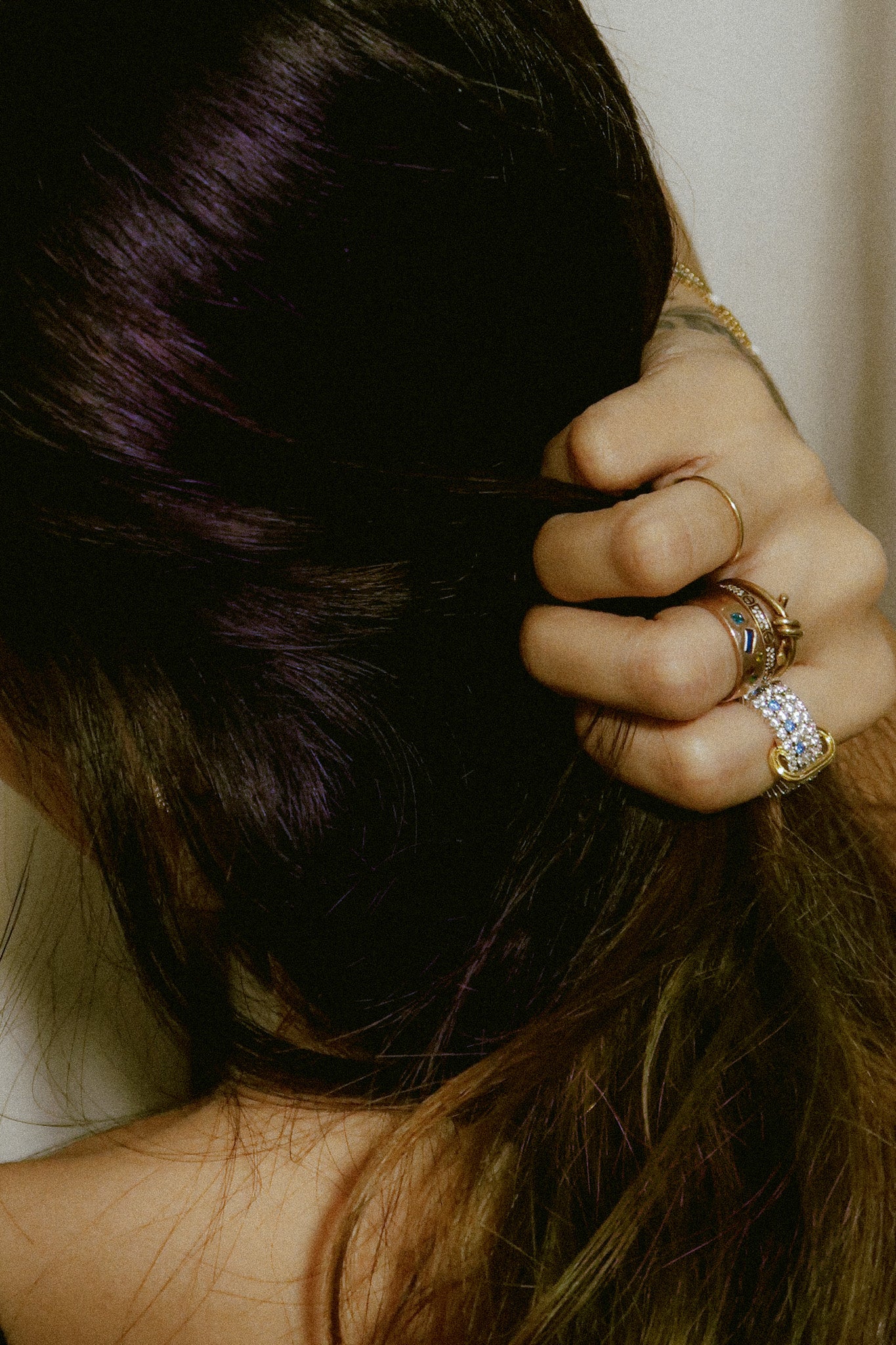 The Estelle Birthstone Eternity Carabiner Lock Ring