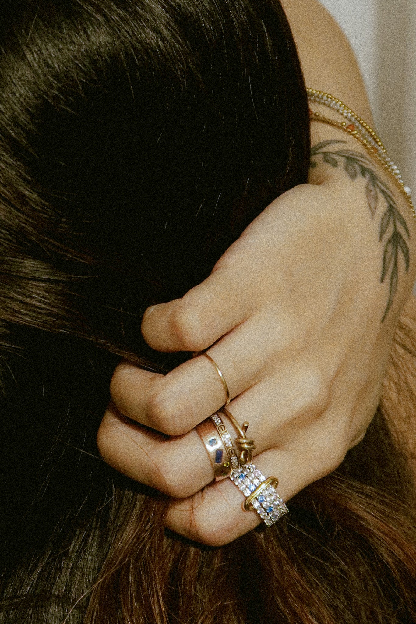 The Estelle Birthstone Eternity Carabiner Lock Ring