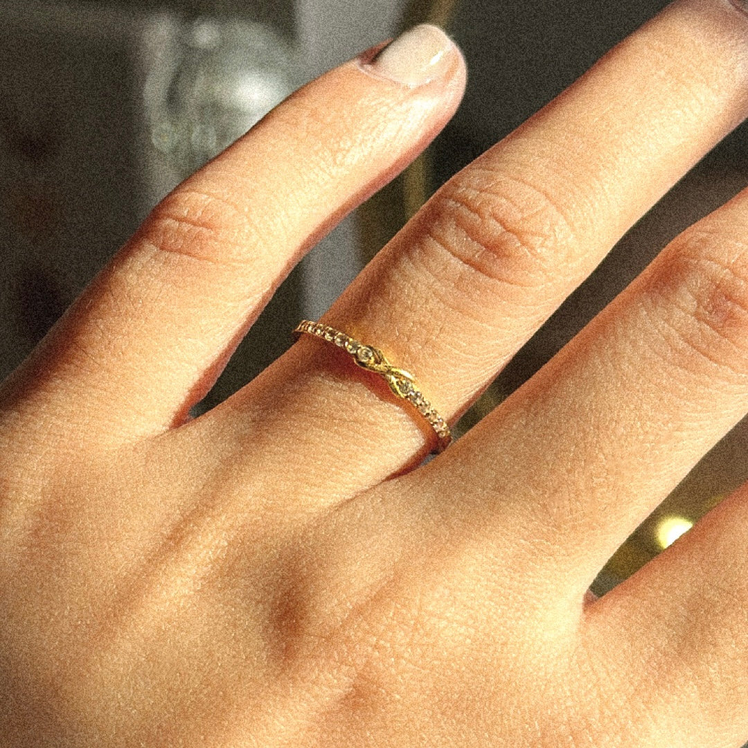 The Infinity Pave Band in Solid Gold