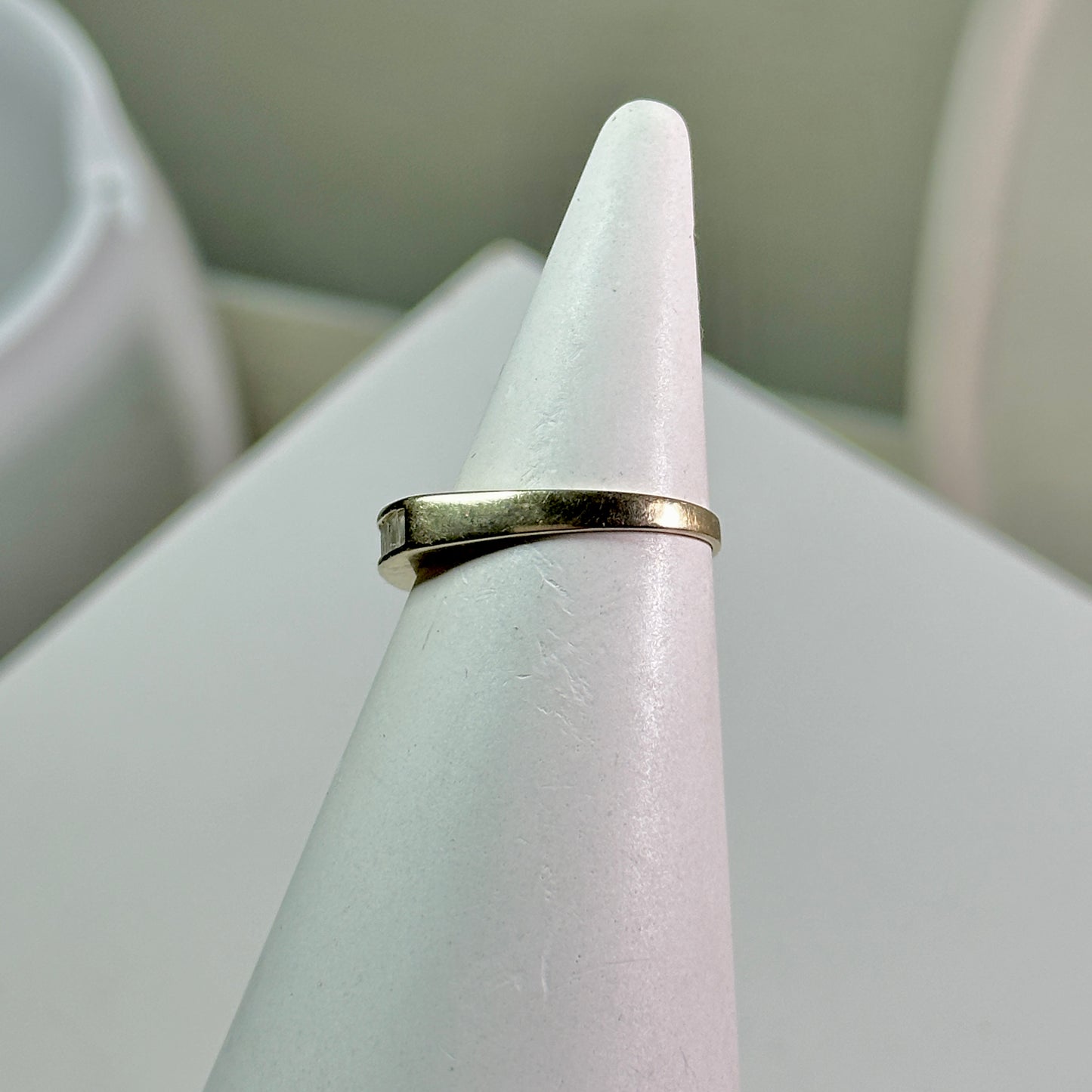 (Handed-Down) The Diamond Baguette Ring in Solid Gold