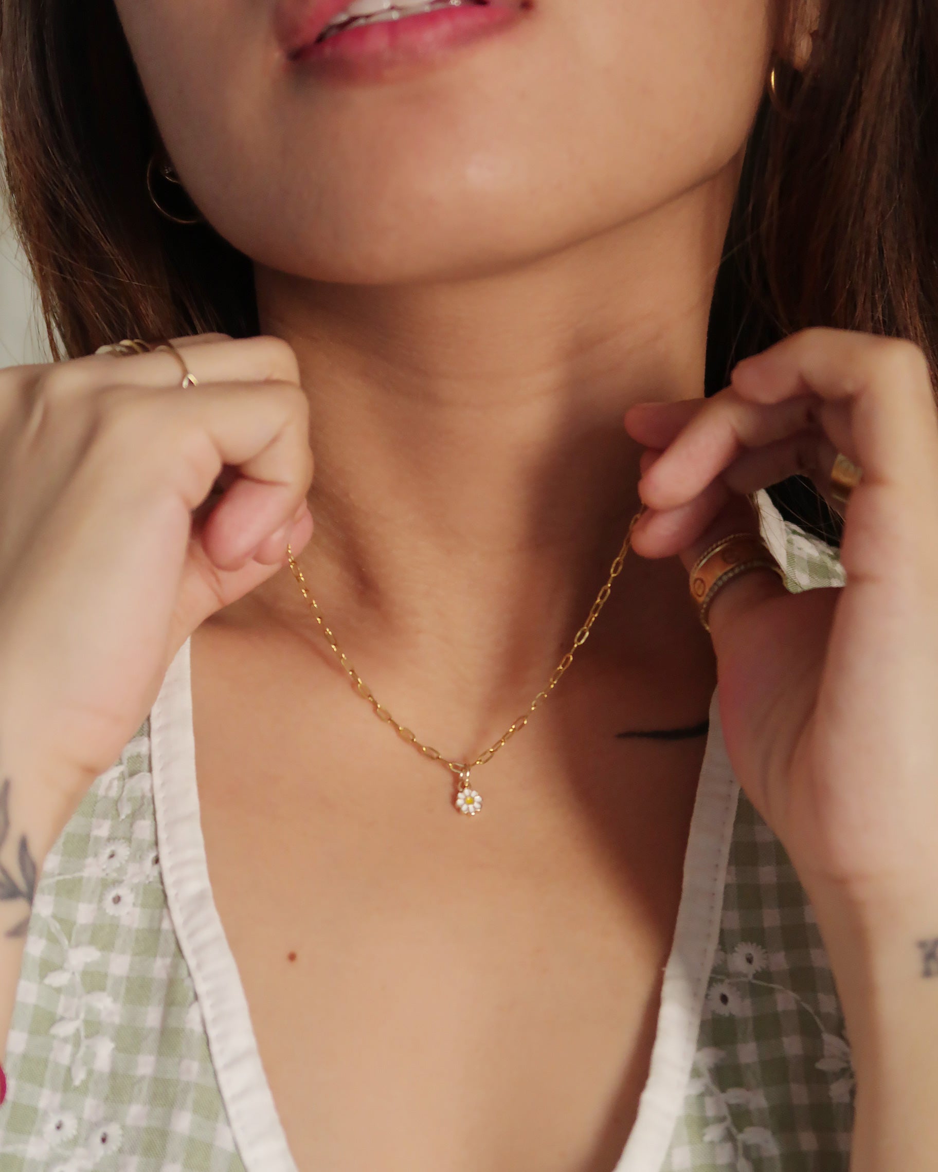 The Ultra Mini Daisy Filly Necklace