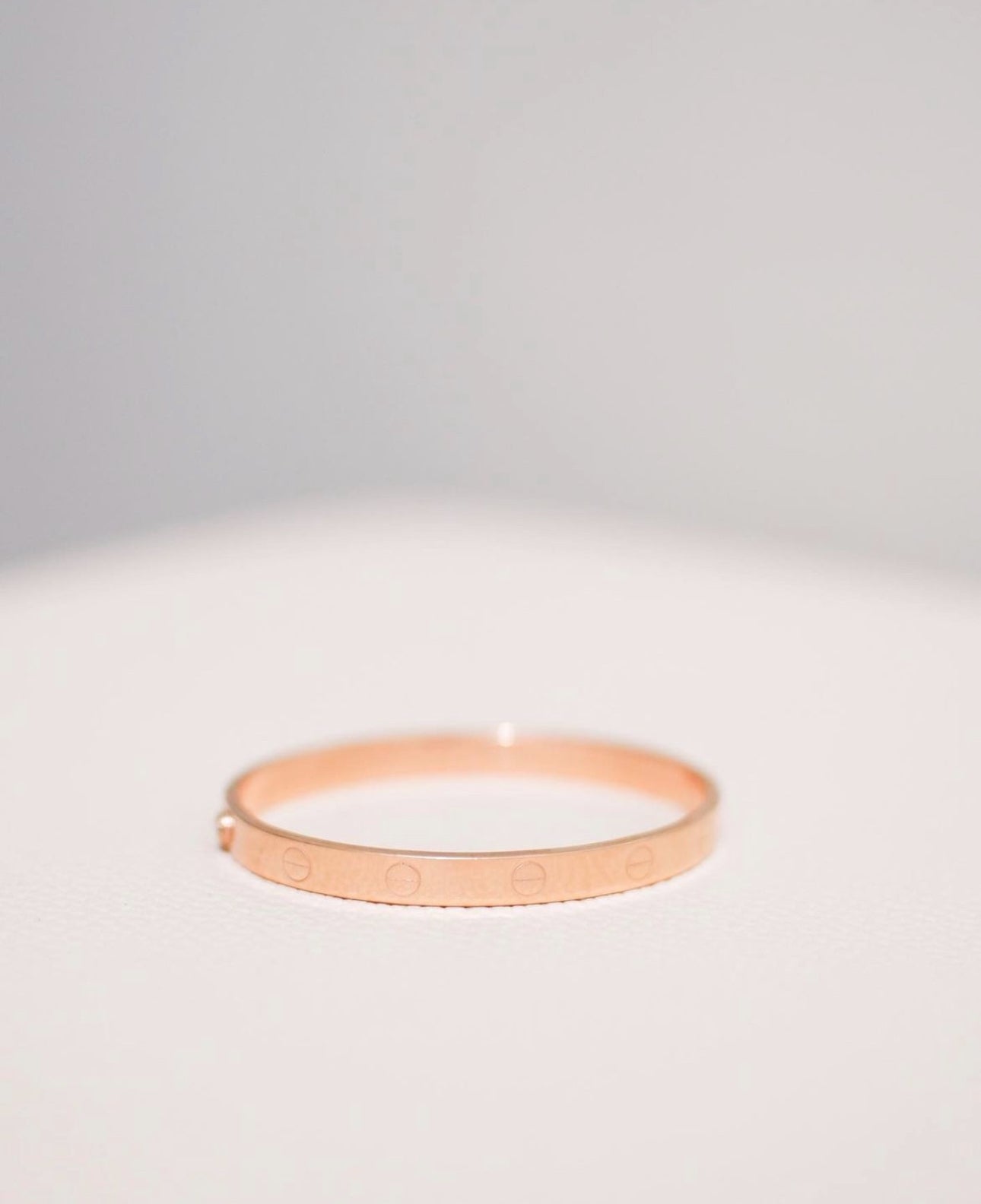 The Screw Lock 15cm Bangle in Solid Gold