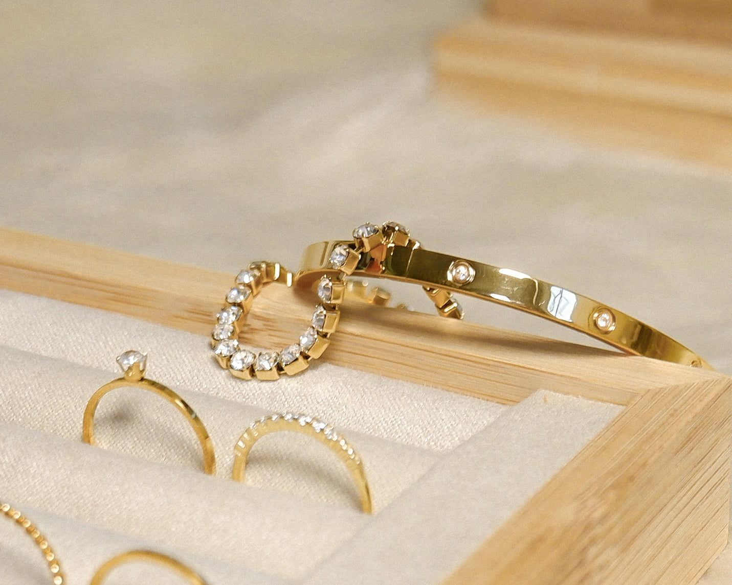 The Slim 10 Stones Bangle