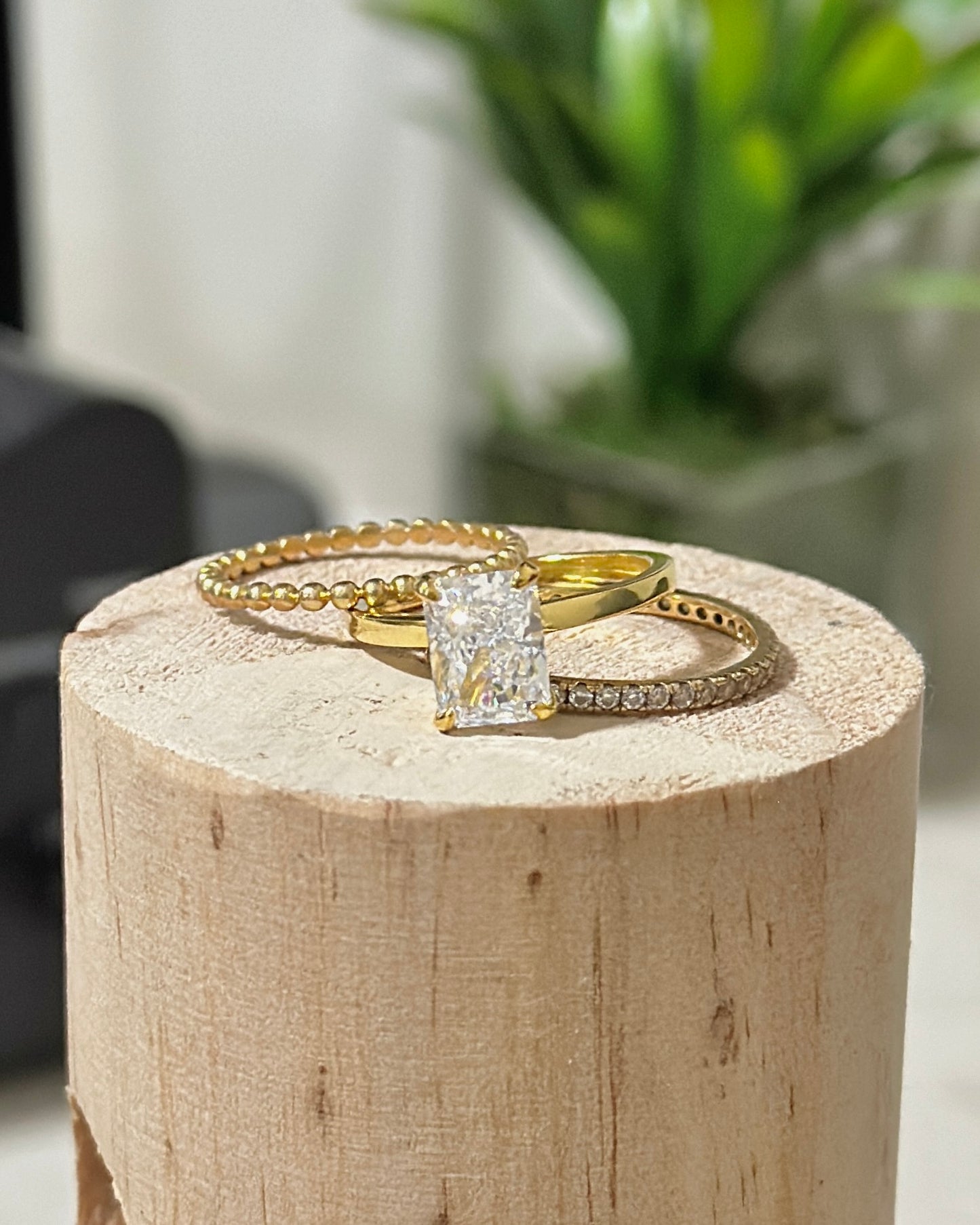 Theia Radiant Ring