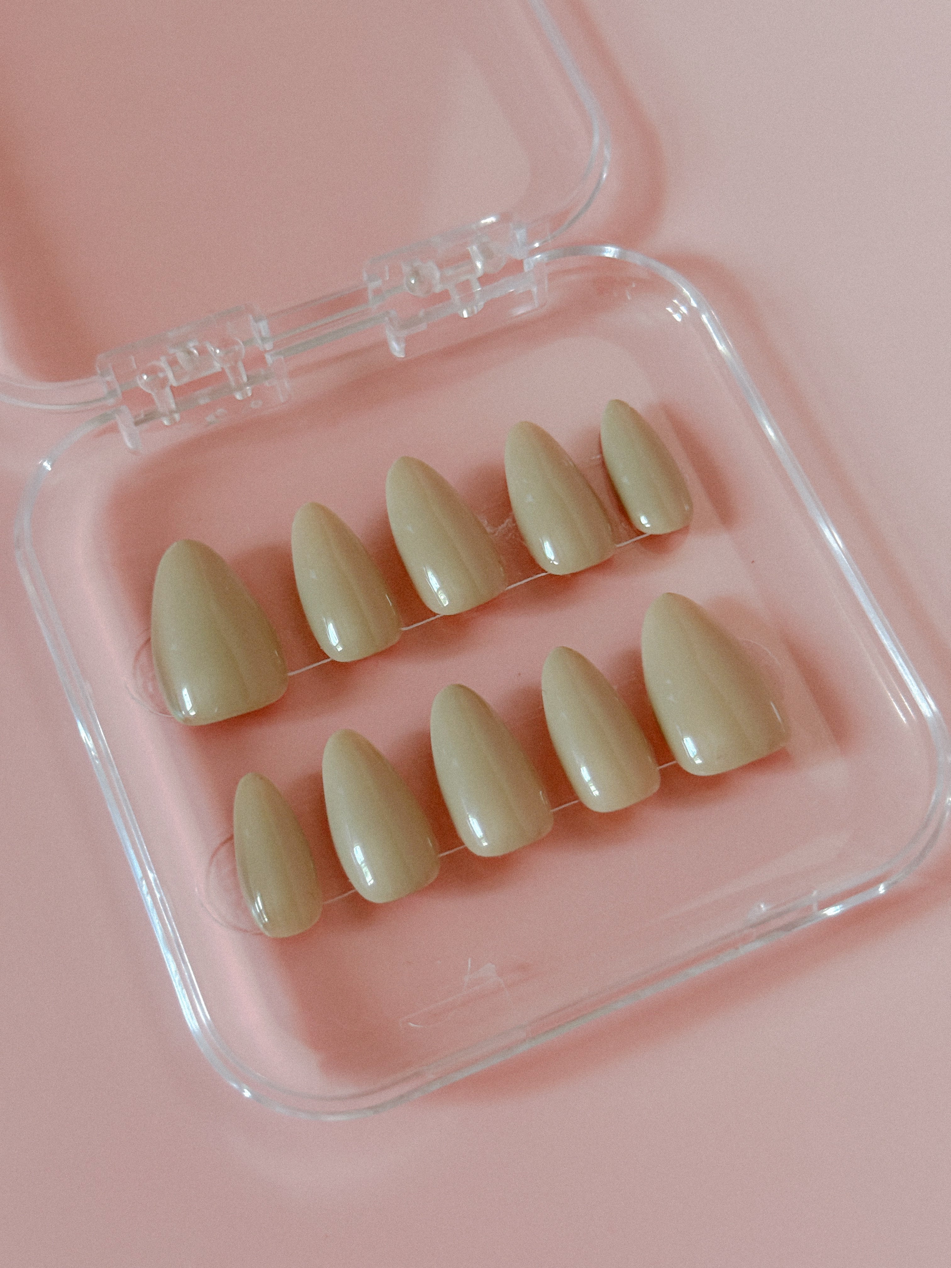 Clean Girl Nails (Handmade & Reusable Press On Nails)