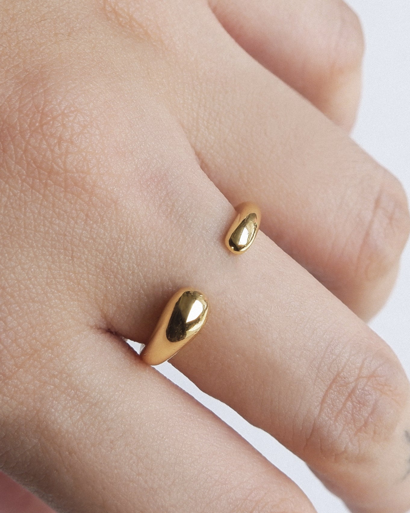 The Any-size Olga Ring