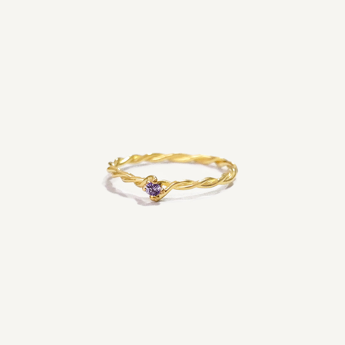 The Amélie Birthstone Ring in Solid Gold