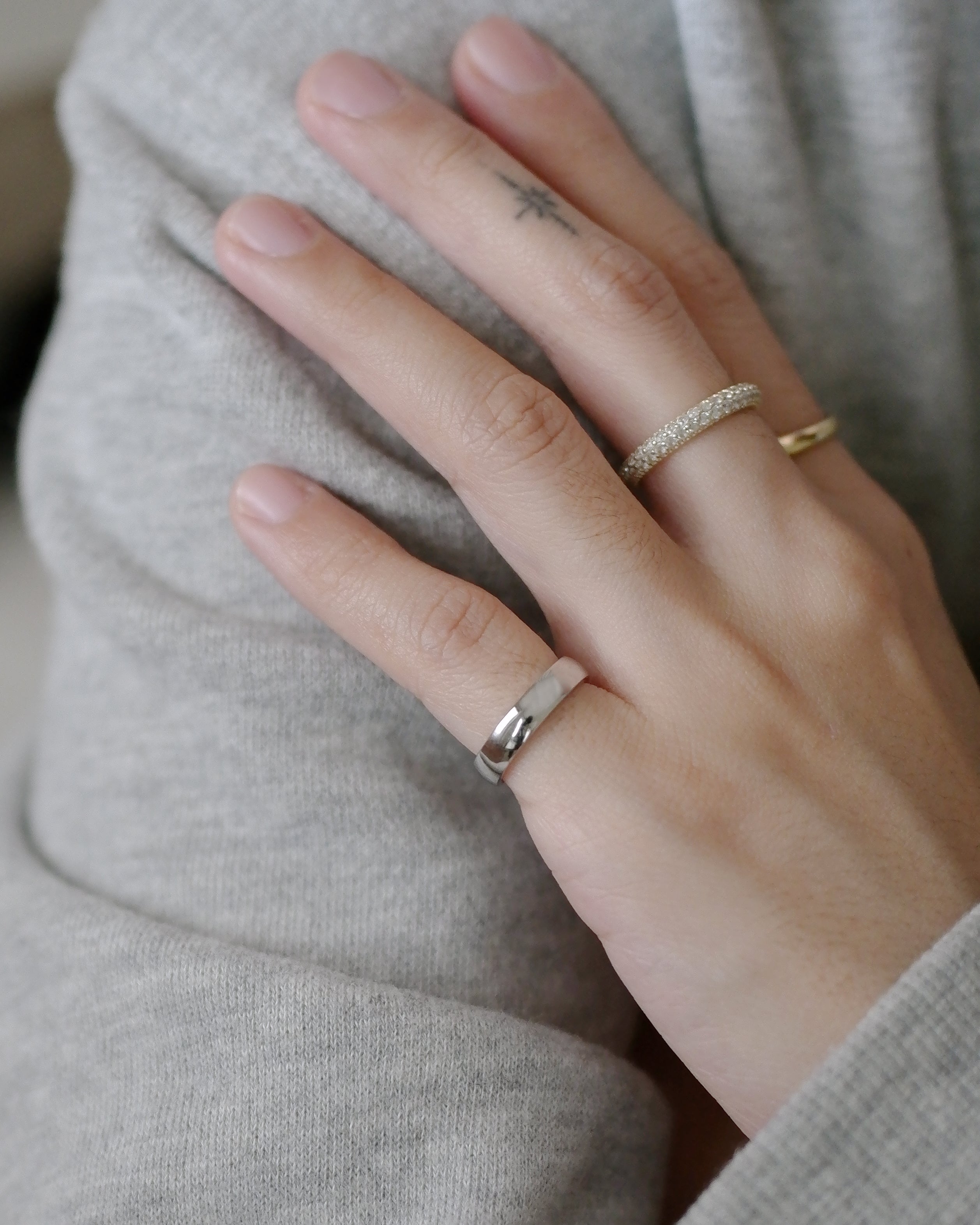 The Classic 4mm Band in Silver