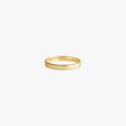 The Damien Slim Ring in Solid Gold