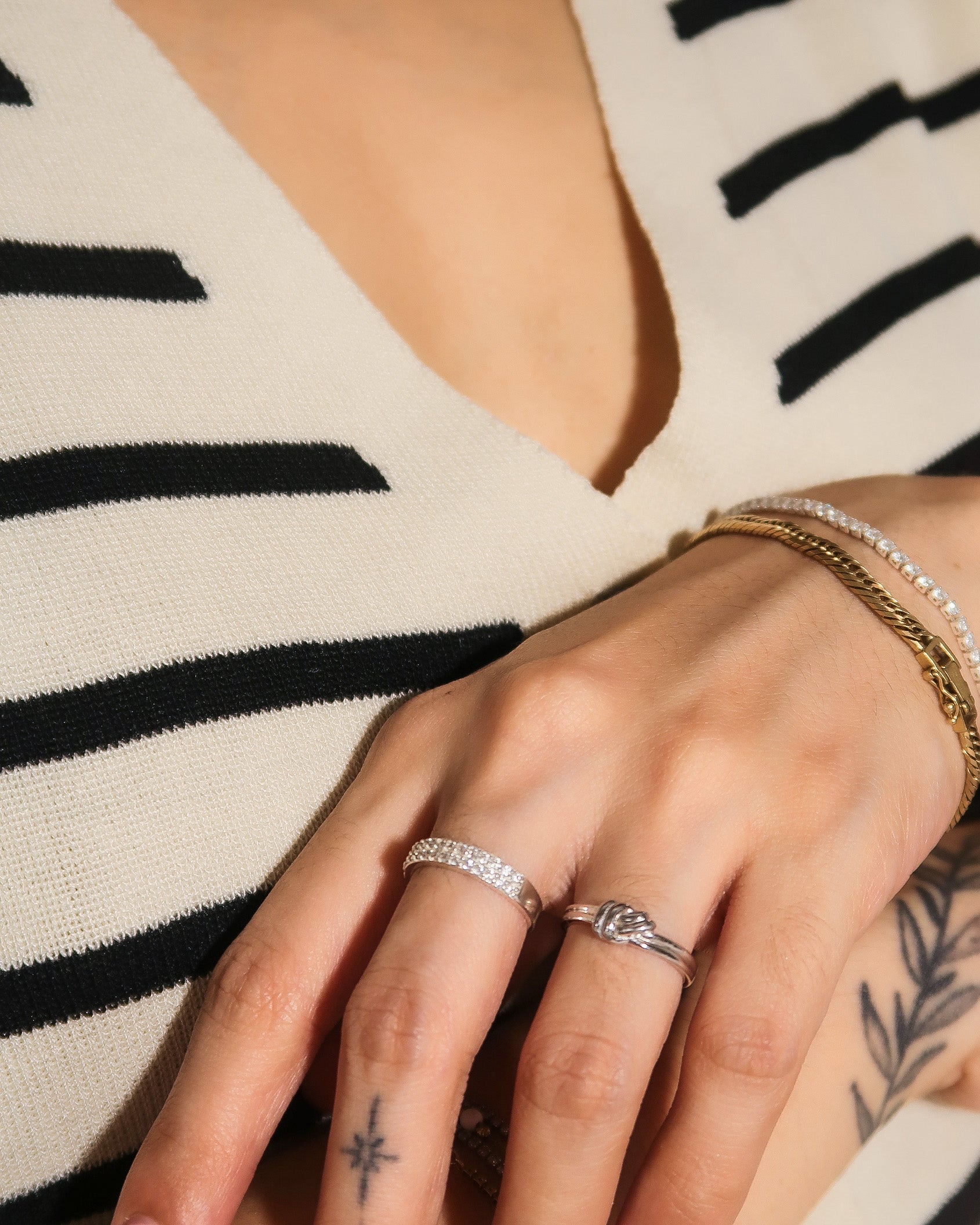 The Any-size Double Knot Pinky Ring