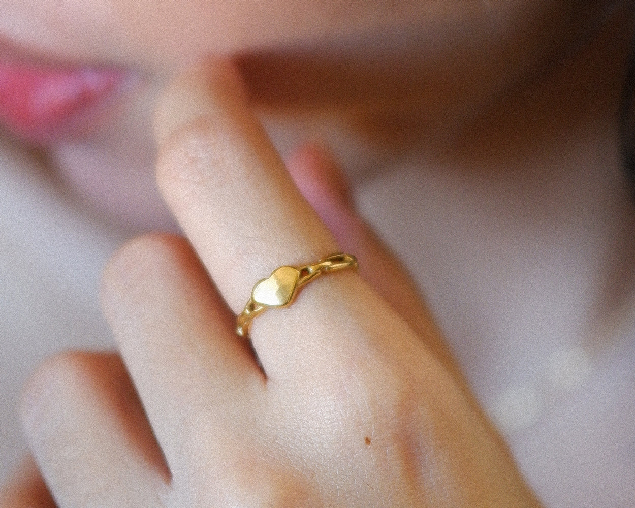 The Heart Links of Love Ring