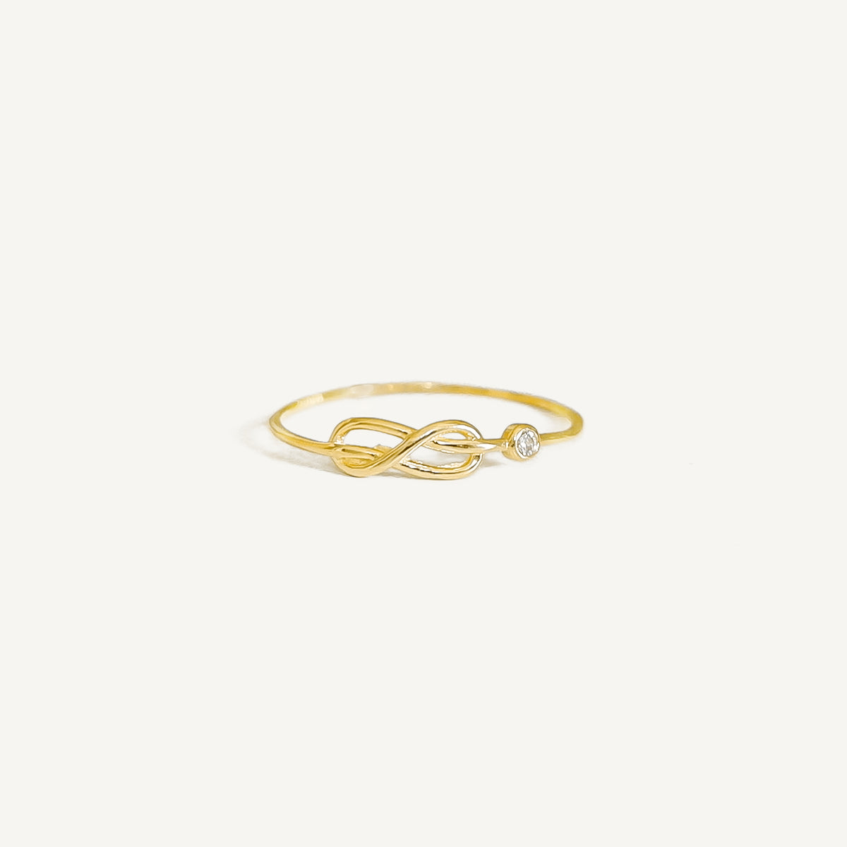 The Infinity Solitaire Ring in Solid Gold