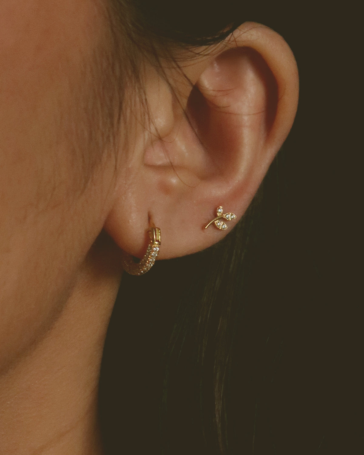 The Mini Pave Leaf Flat Back Studs