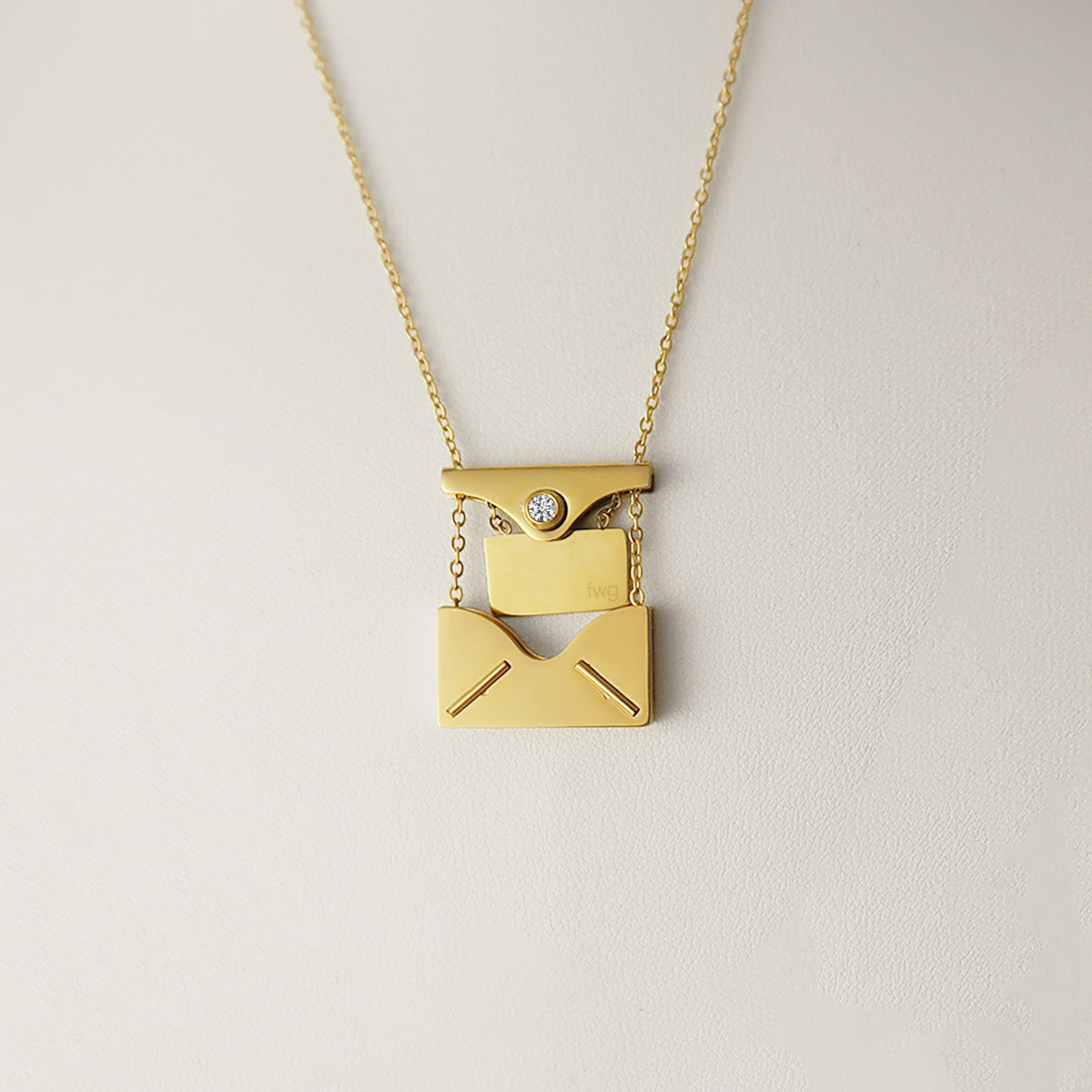 The Amore Envelope Solitaire Photo Necklace