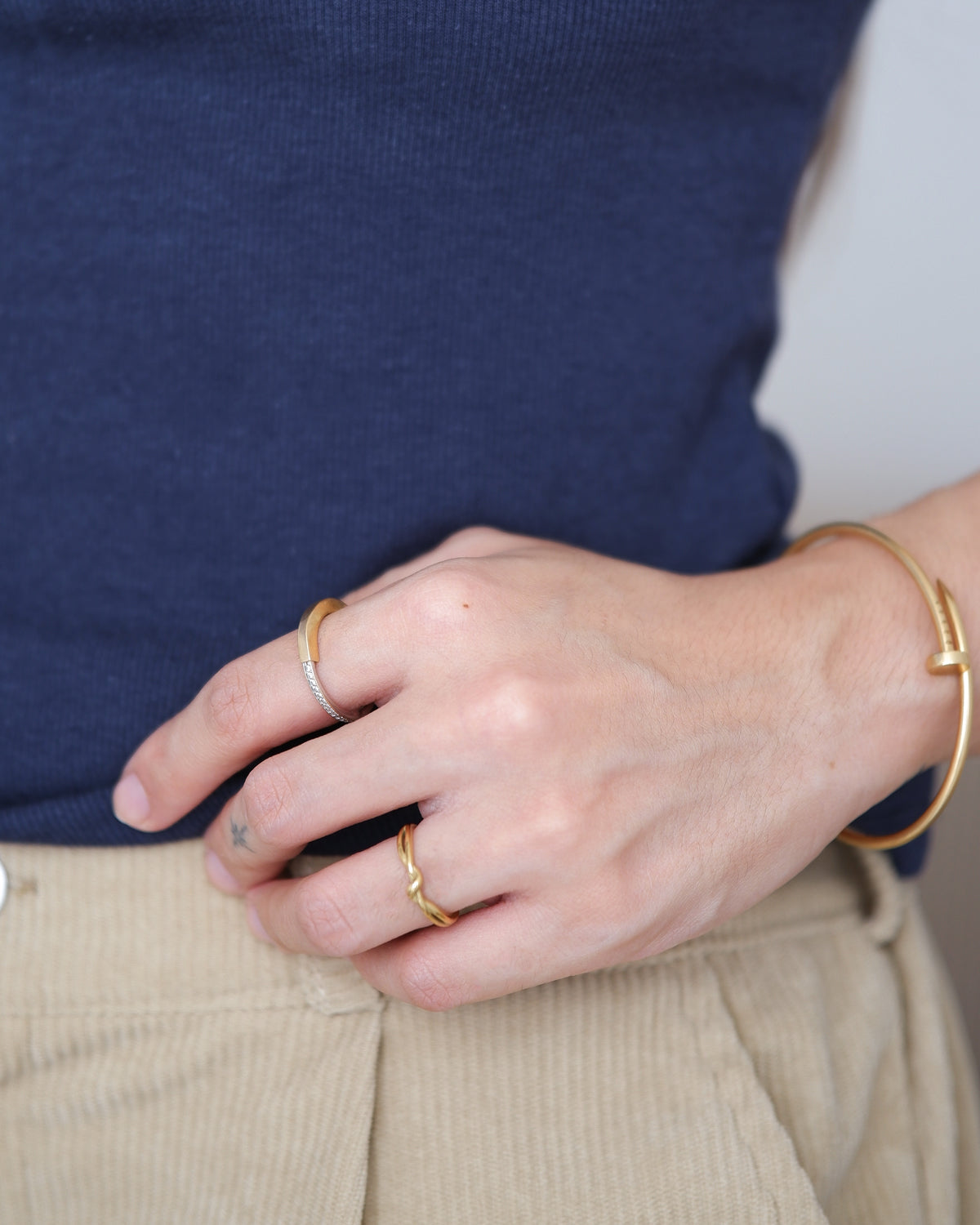 The Petite Knot Ring