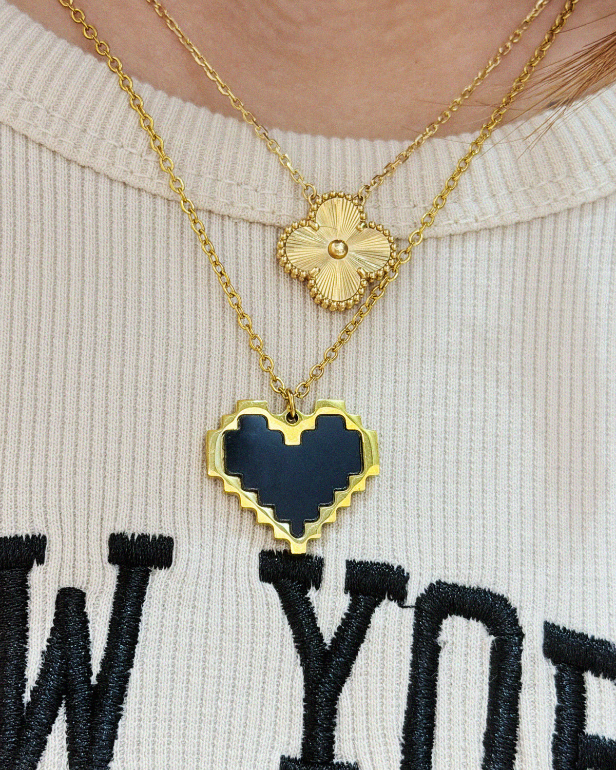 The Black Onyx Retro Heart Necklace