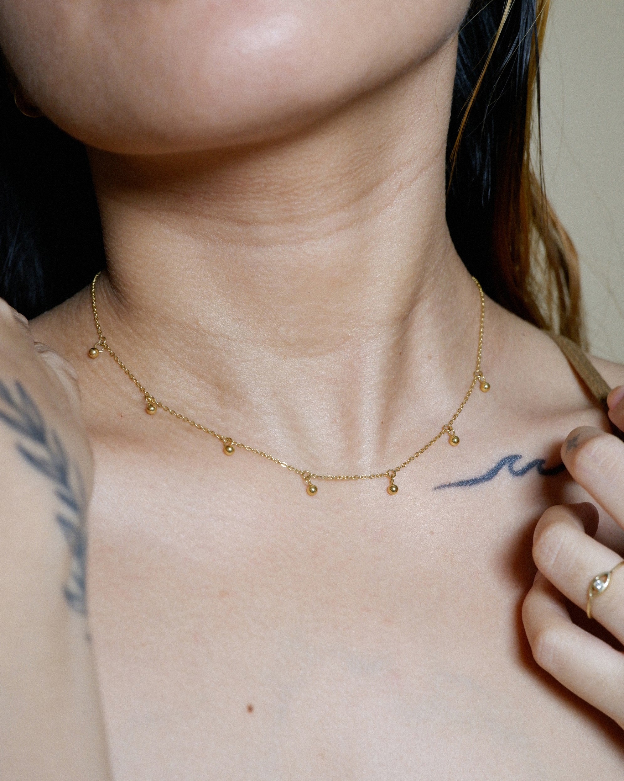 The Floating Ball Choker Necklace