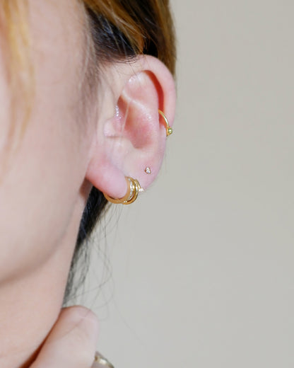 The Ball Seamless Earrings in Solid Gold