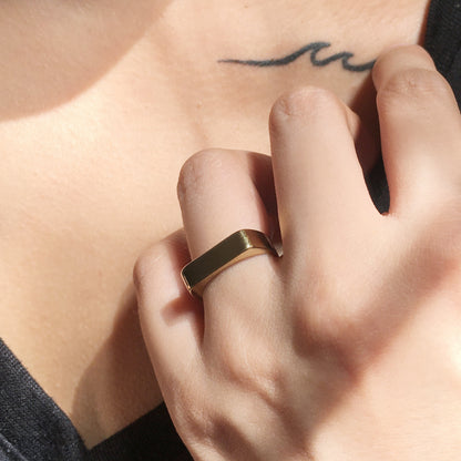 The Flat Signet Ring