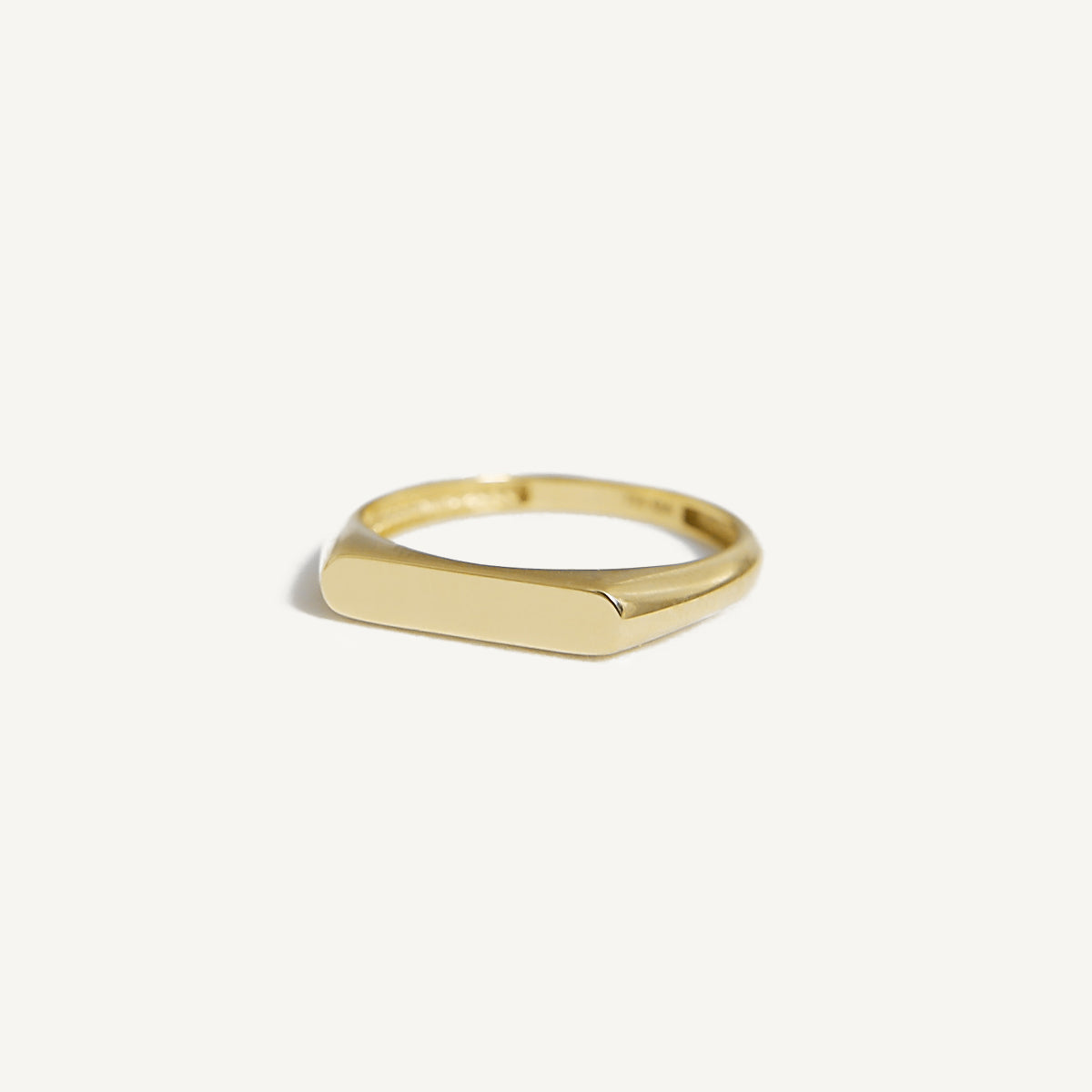The Minimal Flat Signet Ring in Solid Gold