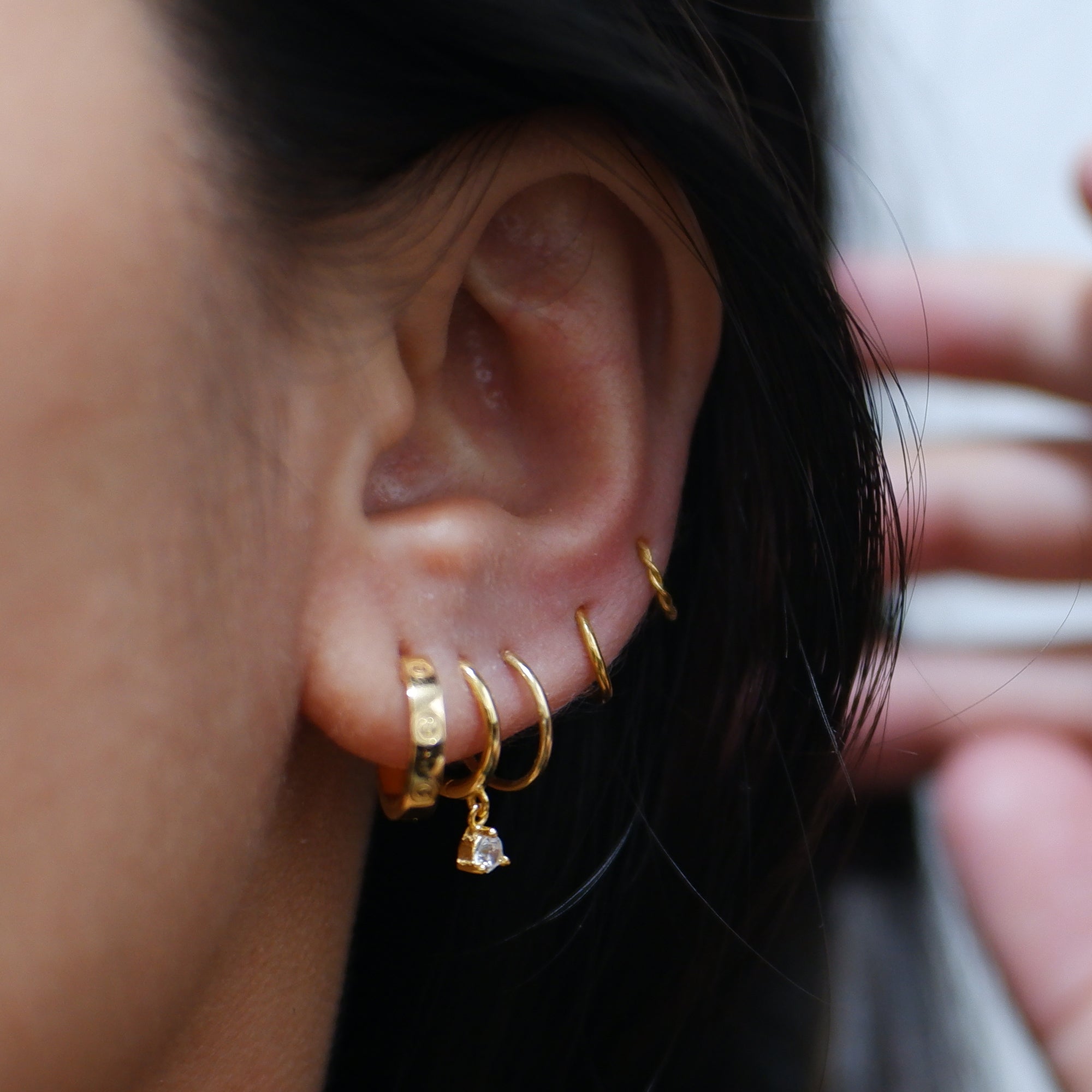 The Brenna Seamless (No Hinge) Earrings