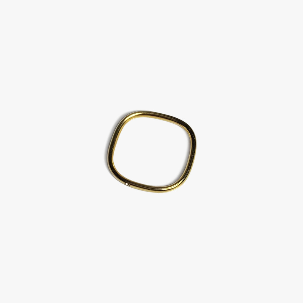 The Irregular Diamond Ring in Solid Gold