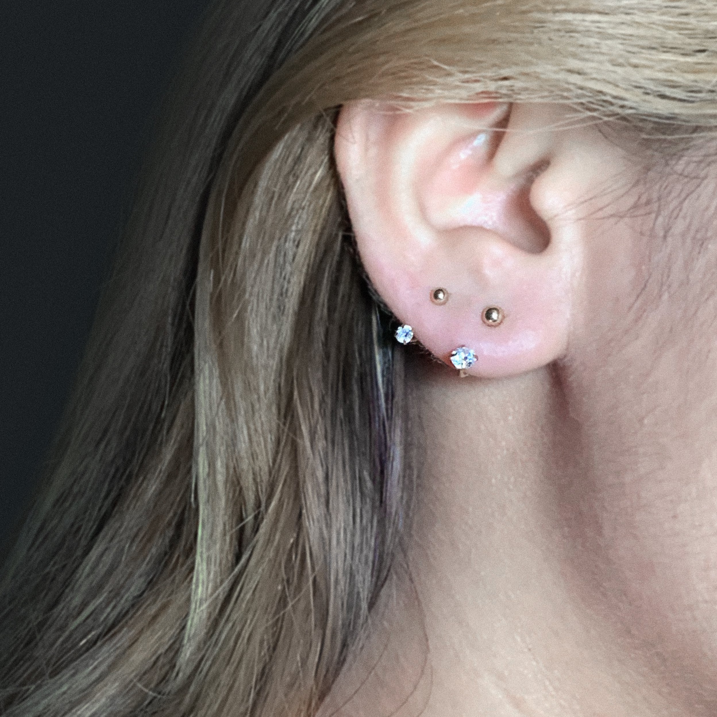 The Floating Zirconia Open Huggies