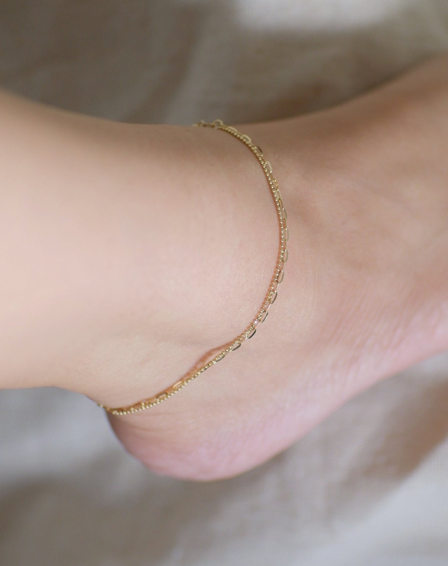 The Quintessential Duo Anklet in Solid Gold