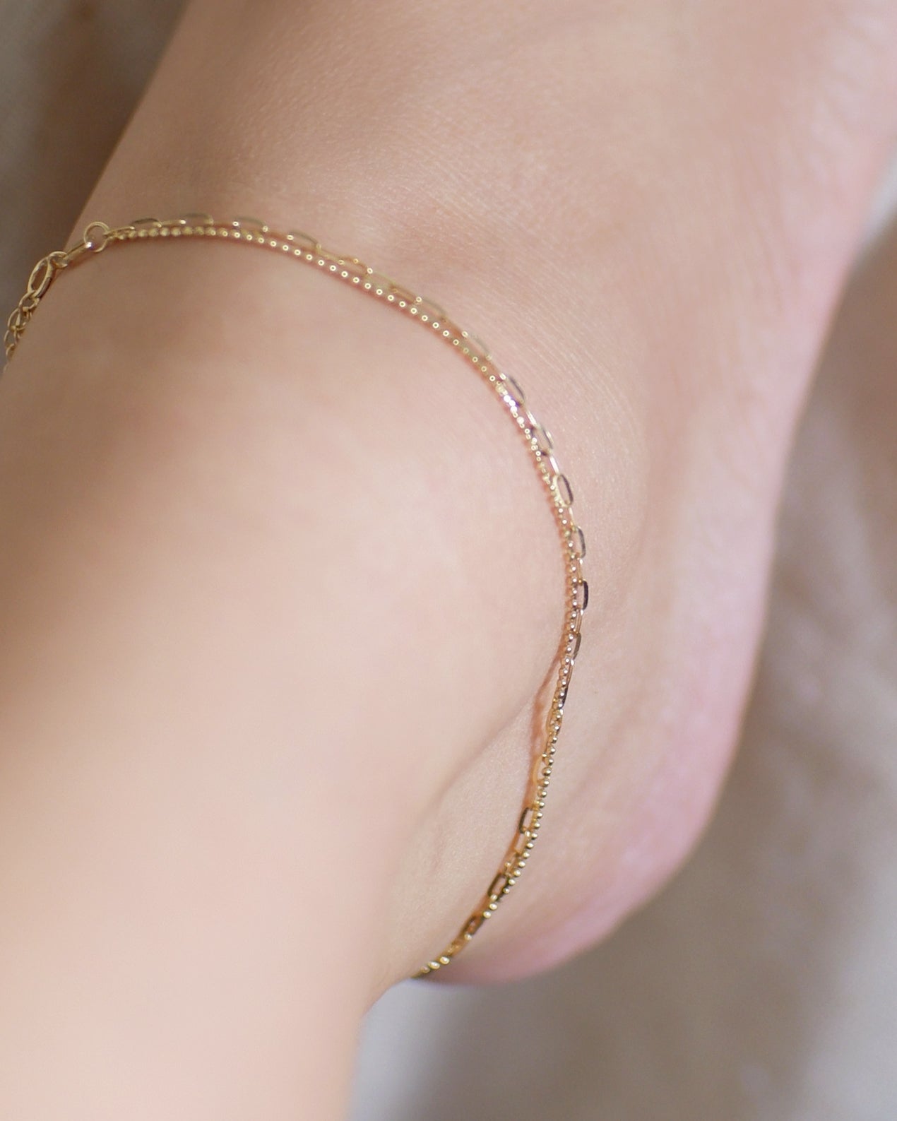 The Quintessential Duo Anklet in Solid Gold