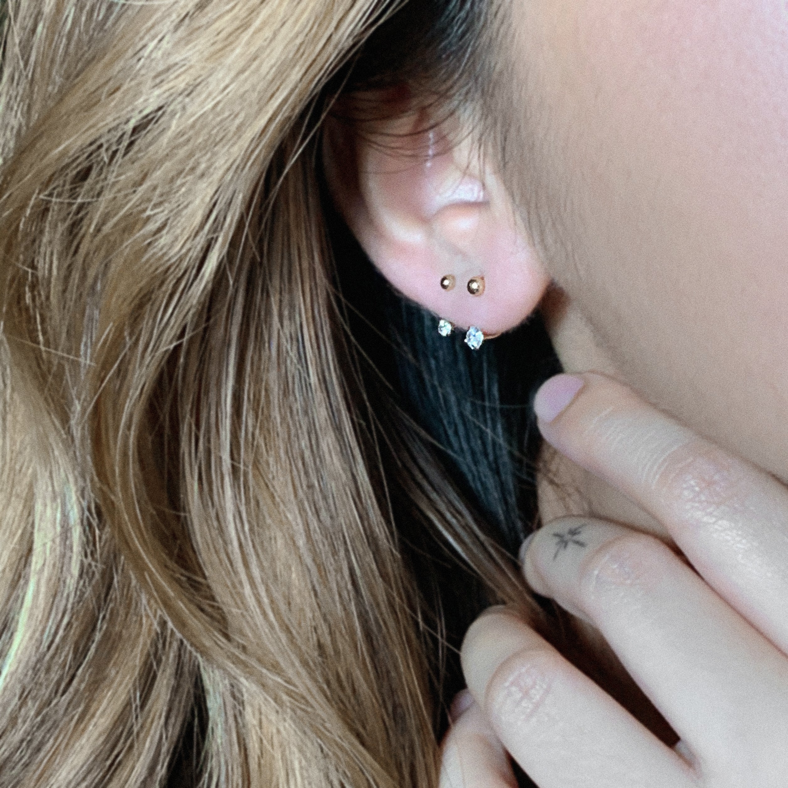 The Floating Zirconia Open Huggies