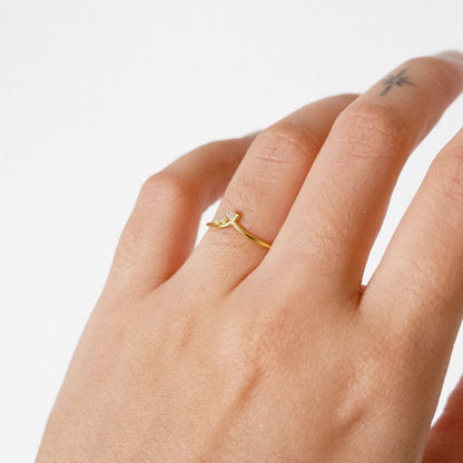 The Ocean Diamond Ring in Solid Gold