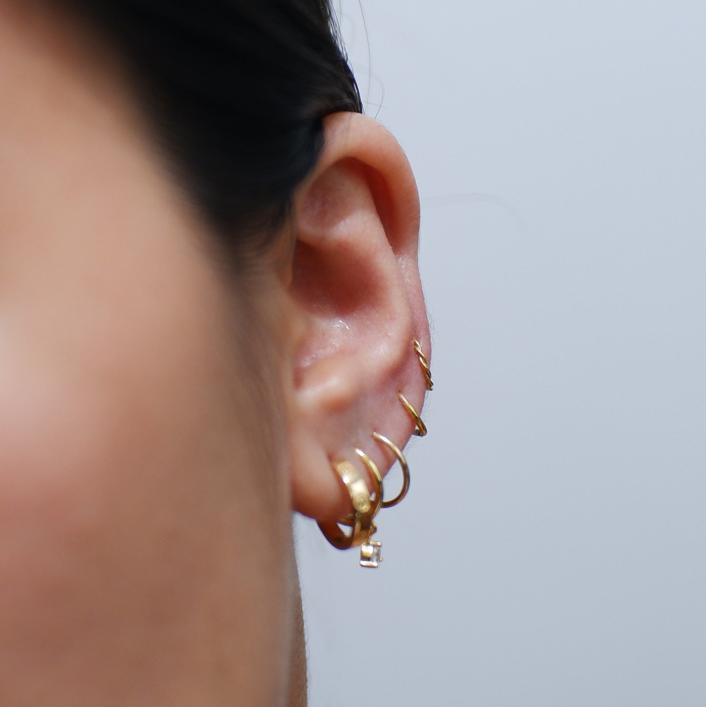 The Brenna Seamless (No Hinge) Earrings