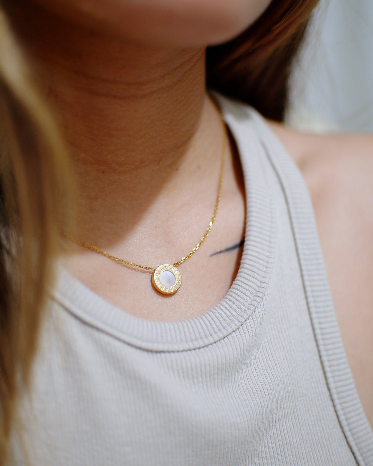 (One-off Piece) The Designer Centered Pearl Necklace in Solid Gold