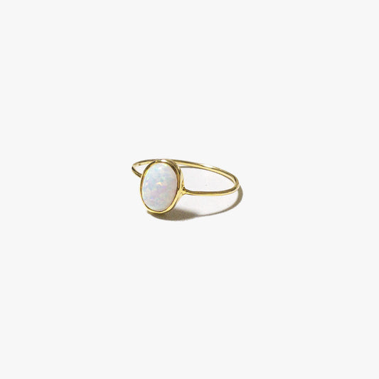 The Oval Birthstone Ring in Solid Gold