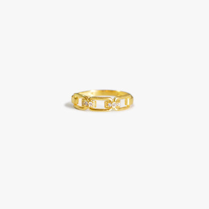 The Edgy Link Ring in Solid Gold