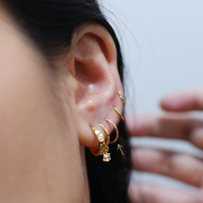 The Essential Seamless Statement Earrings in Solid Gold
