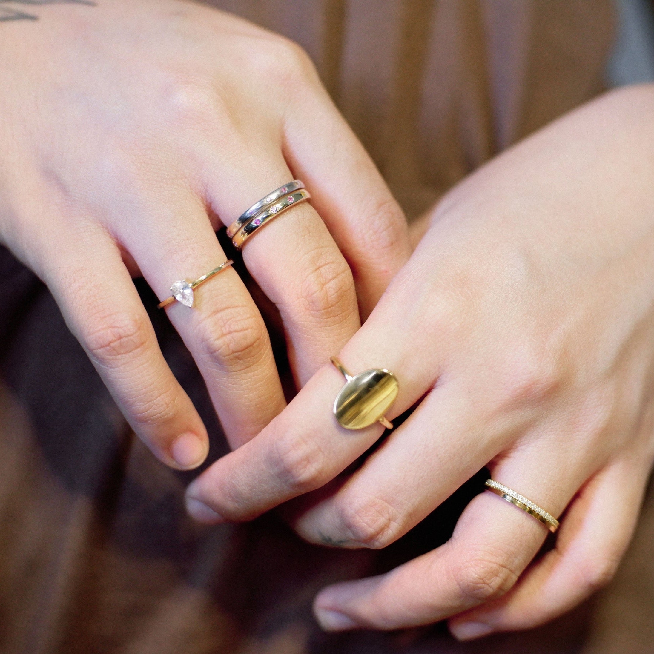 The Glassy Oval Disc Ring, Engraved