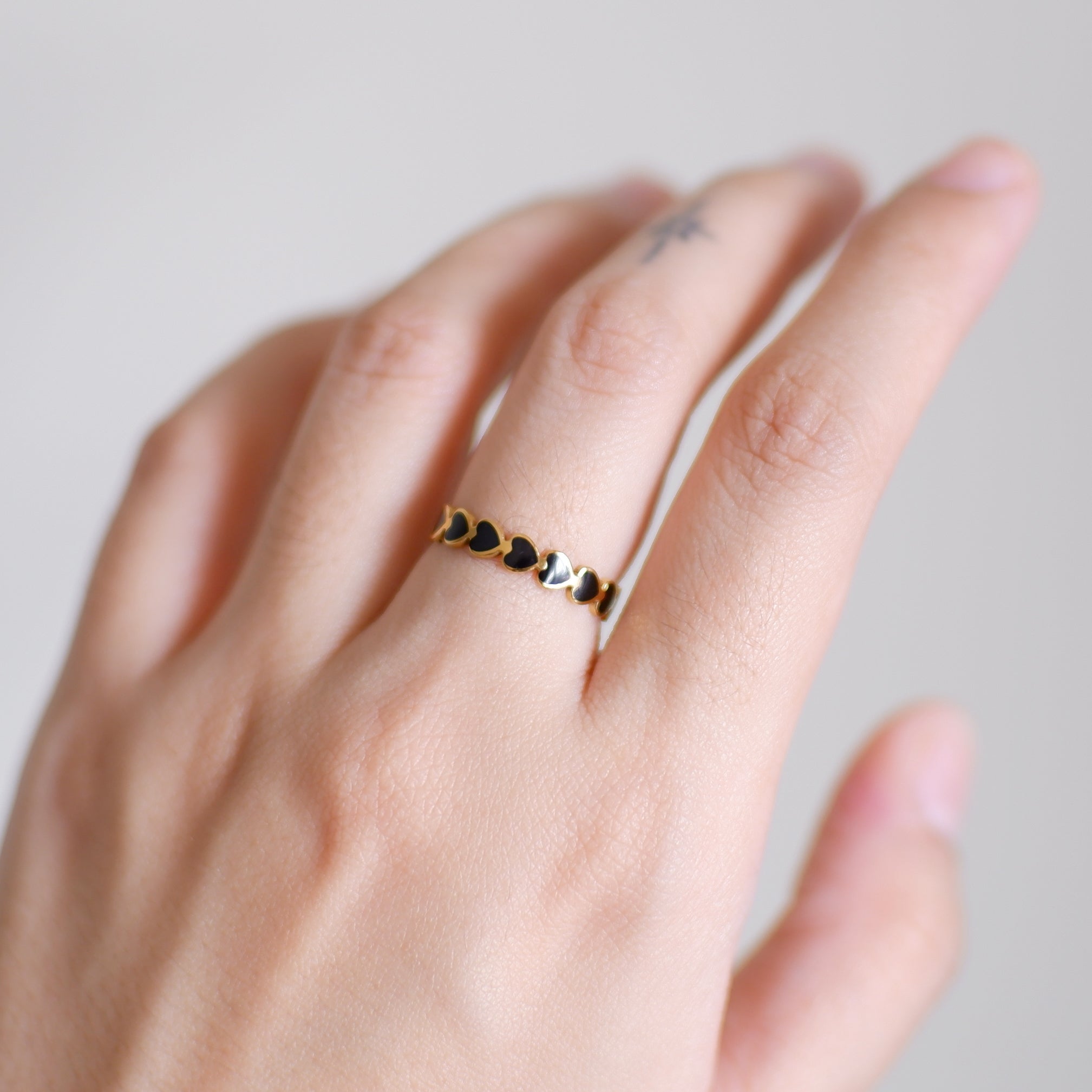 The Black Heart Pattern Ring